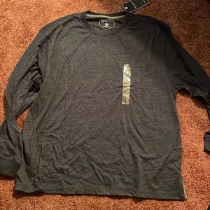 Men’s Long Sleeve T-Shirt